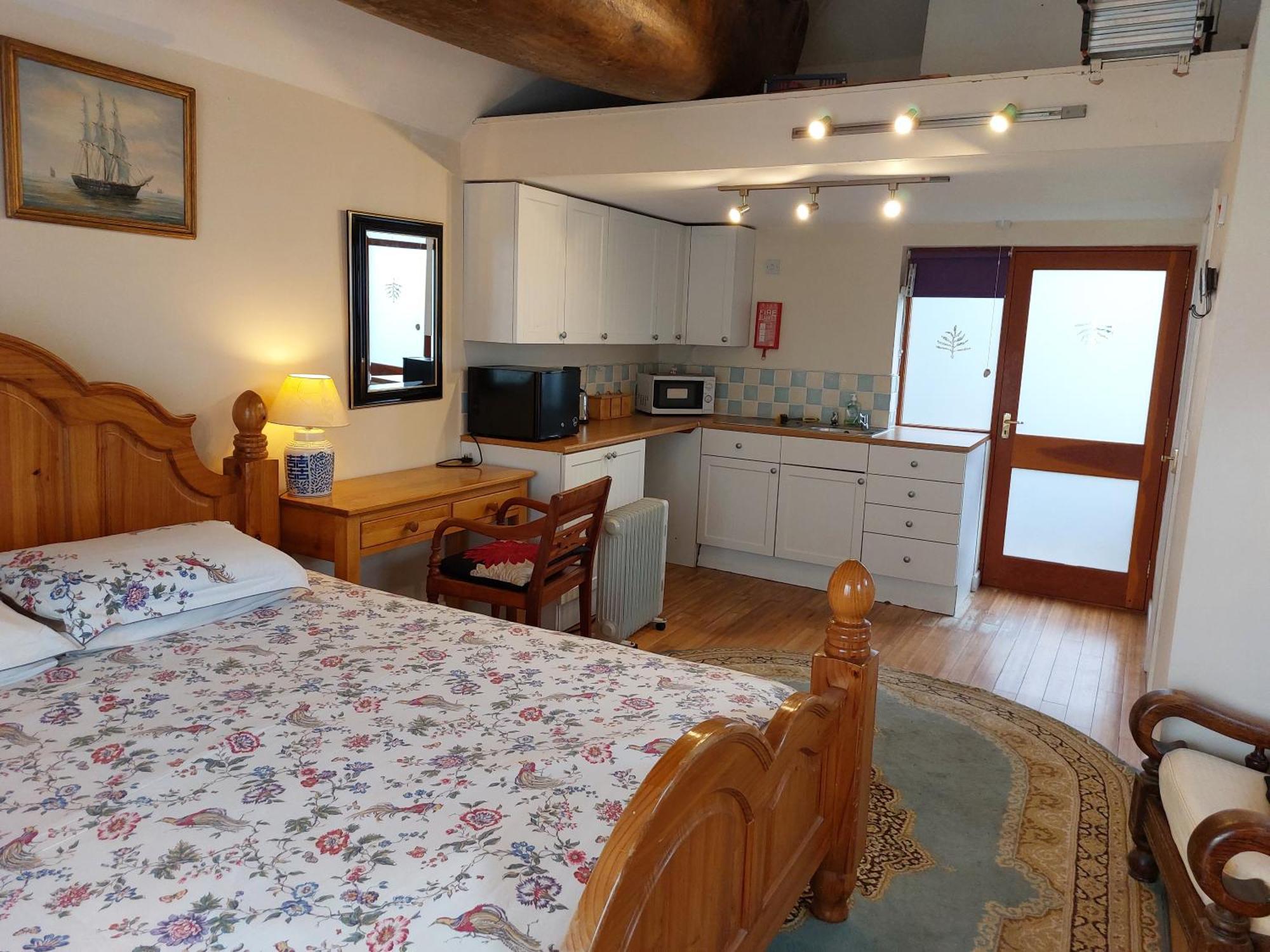 Stable Cottage - Sleeps 6, Near Lulworth Cove Dorchester Exterior foto